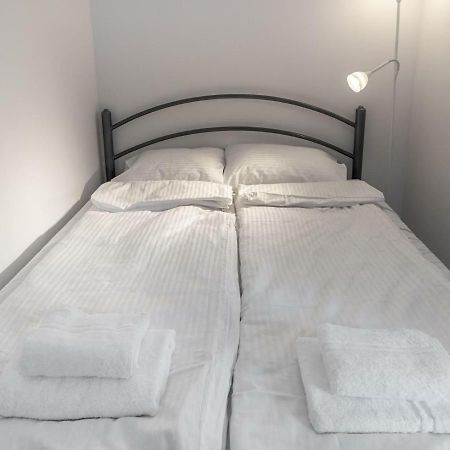 Apartament Szarych Szeregow 46A/1 Katowice Buitenkant foto