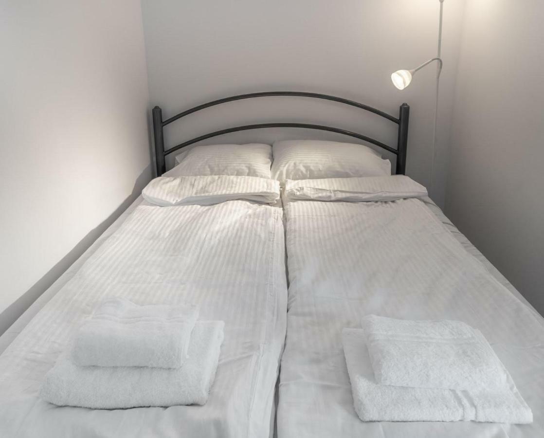 Apartament Szarych Szeregow 46A/1 Katowice Buitenkant foto